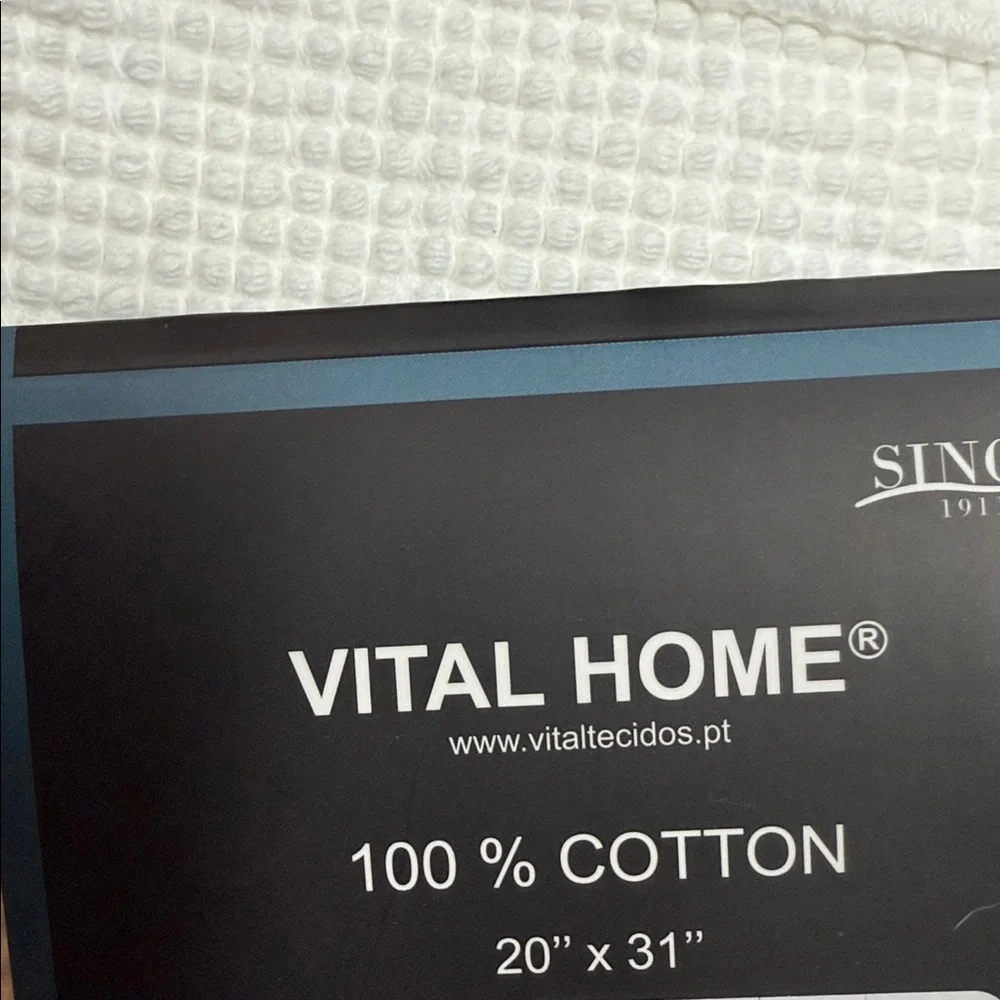 Made In Portugal Bath Rug 100% COTTON OEKO-TEX White 20 X31” By Vital Home NWT
